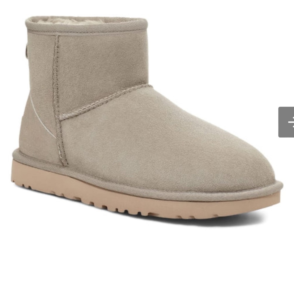 UGG Classic Mini boots in Goat size 7